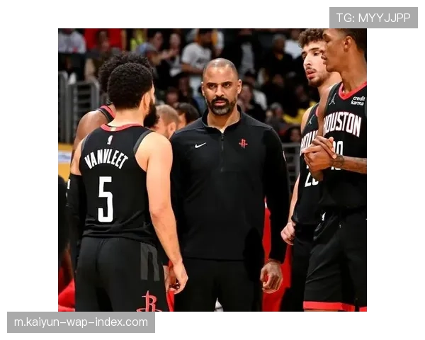 火箭外线防守得到补强 阿门汤普森有望复出提升侧翼防守强度